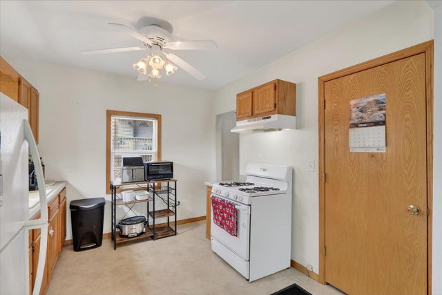 852 JOHNSON Street, Beloit, WI 53511