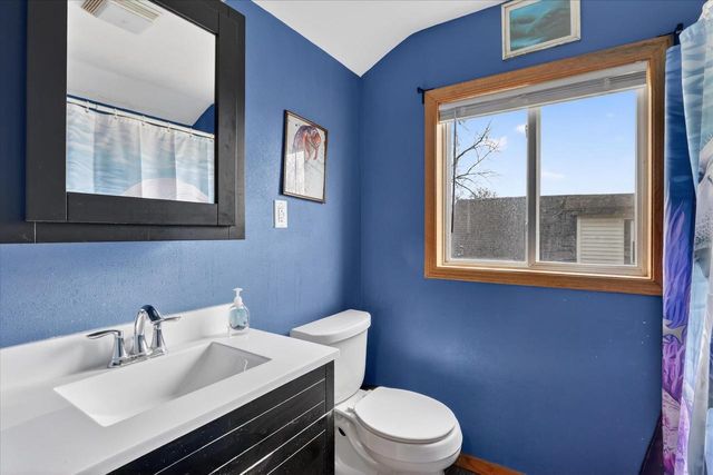 852 JOHNSON Street, Beloit, WI 53511