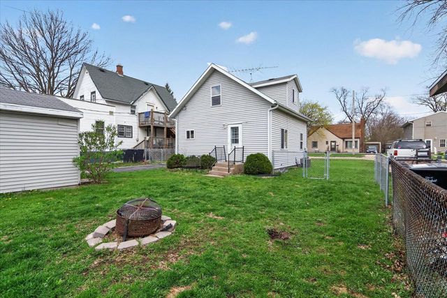 852 JOHNSON Street, Beloit, WI 53511