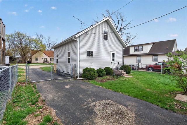 852 JOHNSON Street, Beloit, WI 53511