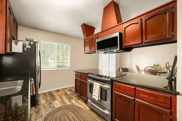 9475 Alta Mesa Rd, Wilton, CA 95693