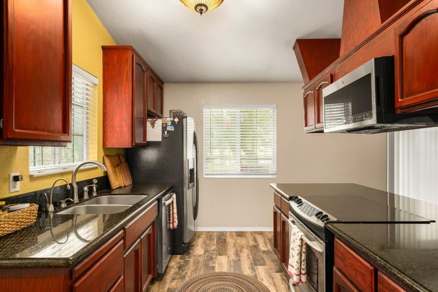 9475 Alta Mesa Rd, Wilton, CA 95693