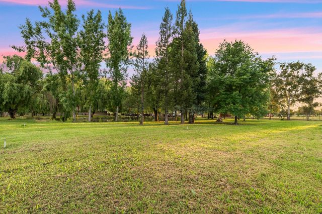 9475 Alta Mesa Rd, Wilton, CA 95693