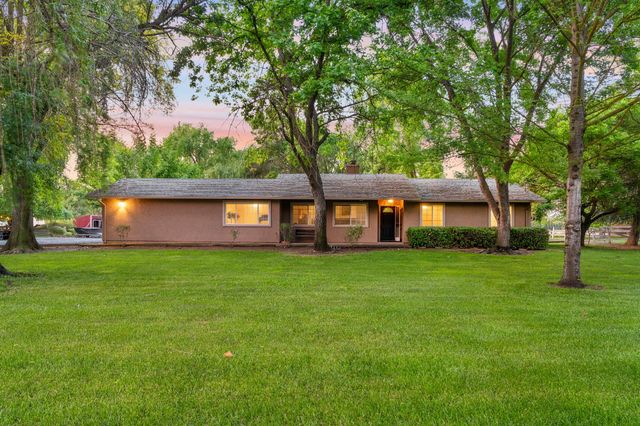 9475 Alta Mesa Rd, Wilton, CA 95693