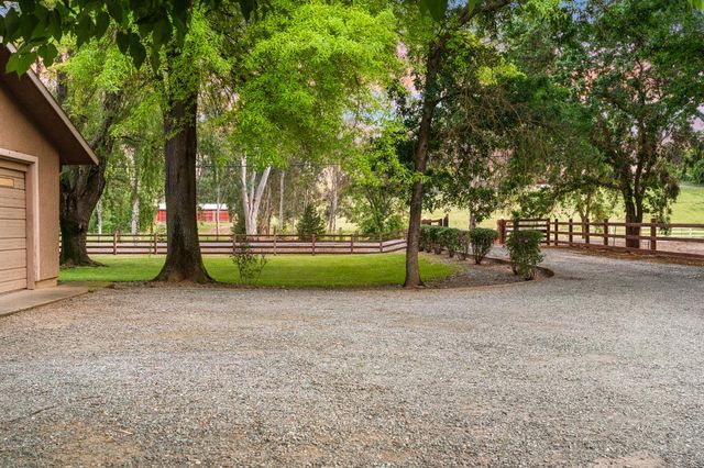 9475 Alta Mesa Rd, Wilton, CA 95693