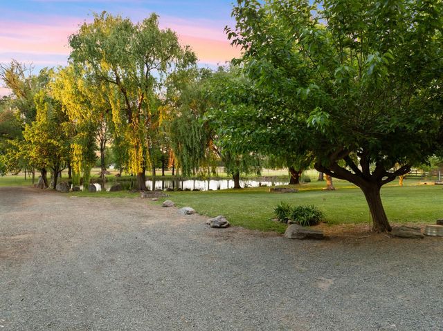 9475 Alta Mesa Rd, Wilton, CA 95693