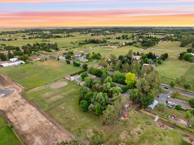 9475 Alta Mesa Rd, Wilton, CA 95693