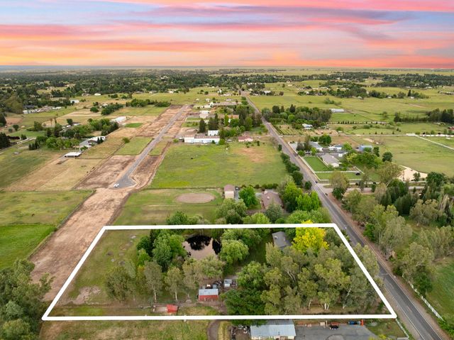 9475 Alta Mesa Rd, Wilton, CA 95693