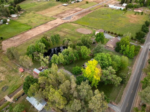 9475 Alta Mesa Rd, Wilton, CA 95693