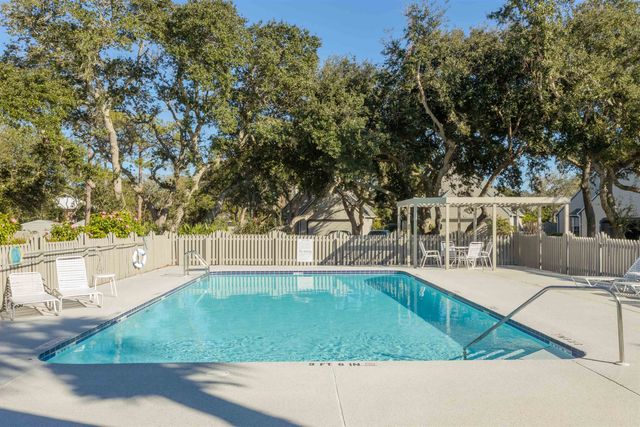 110 Ocean Hollow Lane, Unit 303, St Augustine, FL 32084