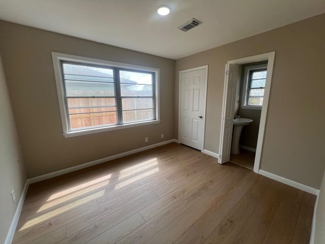 1317 Susan Street, Pasadena, TX 77506