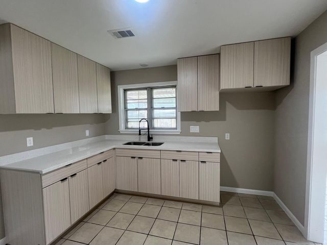 1317 Susan Street, Pasadena, TX 77506