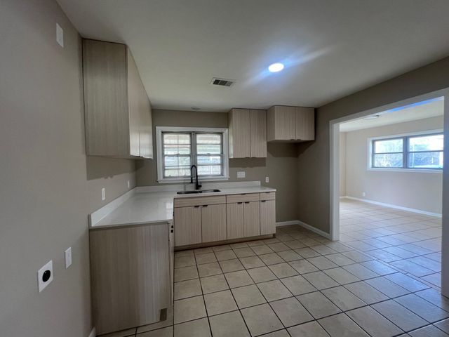 1317 Susan Street, Pasadena, TX 77506