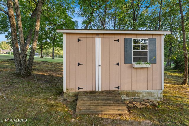 129 Lisa Lane, Crossville, TN 38558