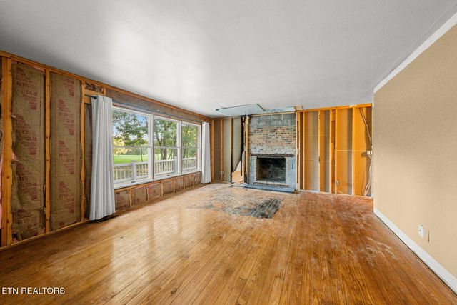 129 Lisa Lane, Crossville, TN 38558