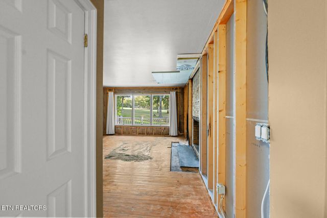 129 Lisa Lane, Crossville, TN 38558