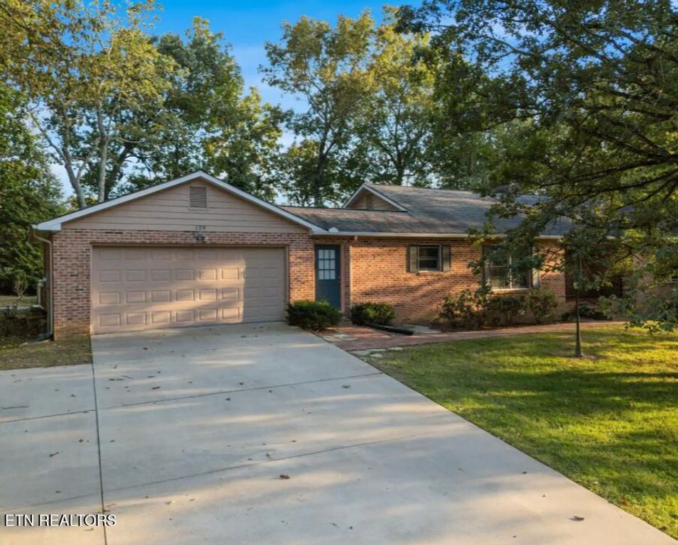 129 Lisa Lane, Crossville, TN 38558