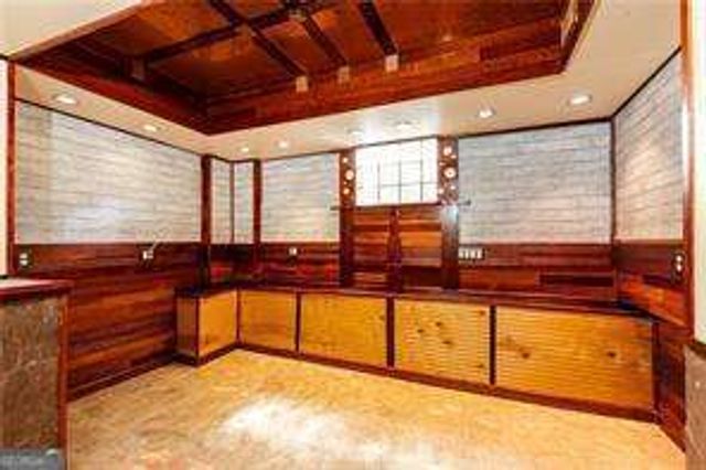 1022 Reeder Circle NE, Atlanta, GA 30306