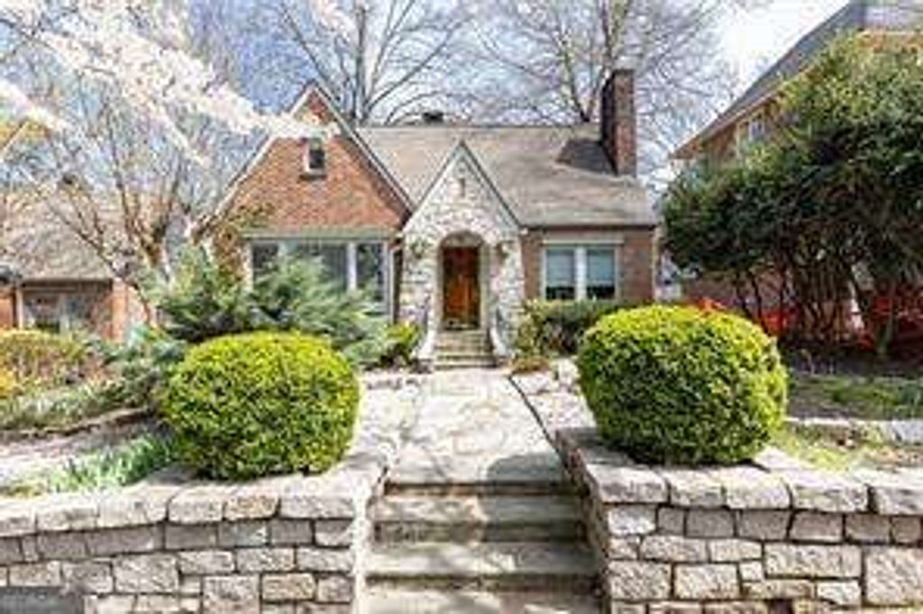 1022 Reeder Circle NE, Atlanta, GA 30306