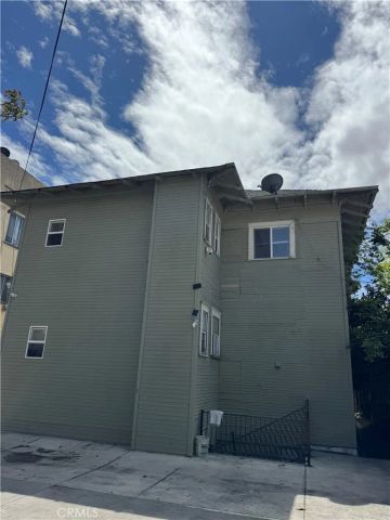 1845 W 12th, Los Angeles, CA 90006