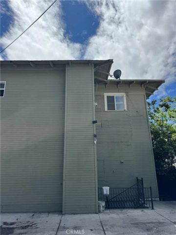 1845 W 12th, Los Angeles, CA 90006
