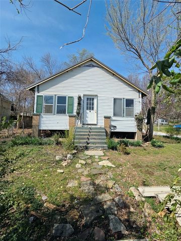 402 S Cherry Street, Harrison, AR 72601