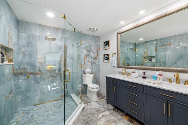 6907 W CREEK DRIVE, Tampa, FL 33615
