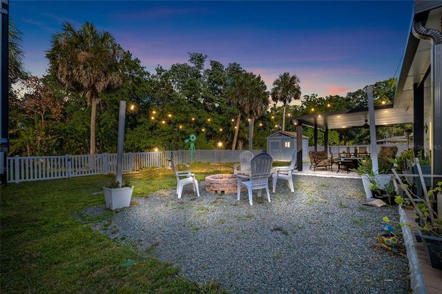 6907 W CREEK DRIVE, Tampa, FL 33615