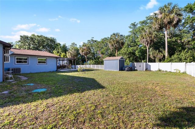 6907 W CREEK DRIVE, Tampa, FL 33615