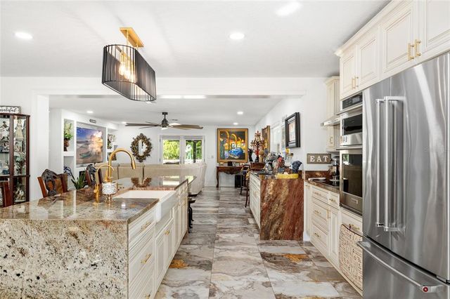 6907 W CREEK DRIVE, Tampa, FL 33615