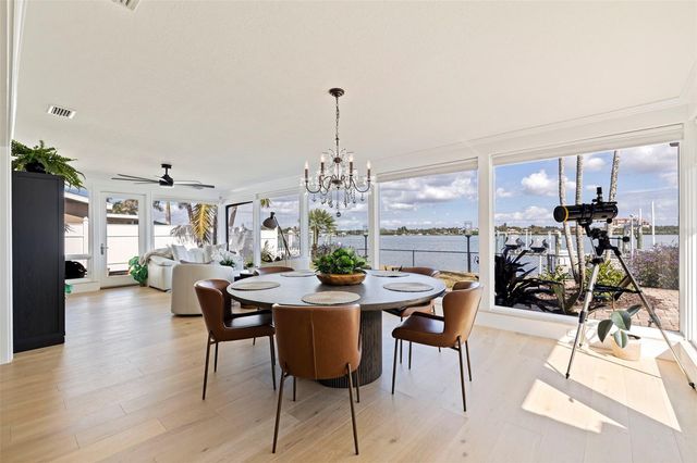 7827 9TH AVENUE S, St Petersburg, FL 33707