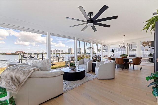 7827 9TH AVENUE S, St Petersburg, FL 33707