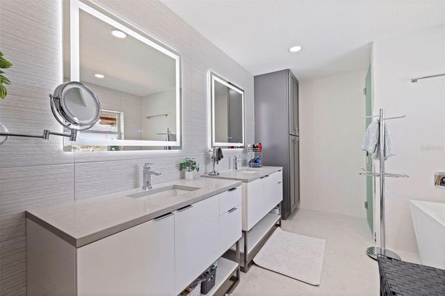 7827 9TH AVENUE S, St Petersburg, FL 33707