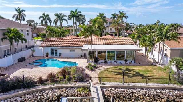 7827 9TH AVENUE S, St Petersburg, FL 33707