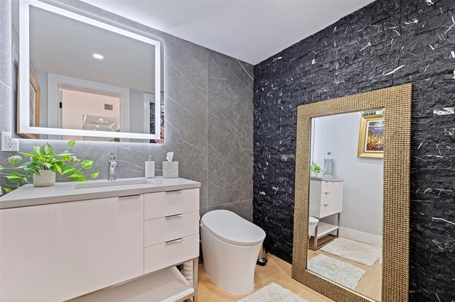 7827 9TH AVENUE S, St Petersburg, FL 33707