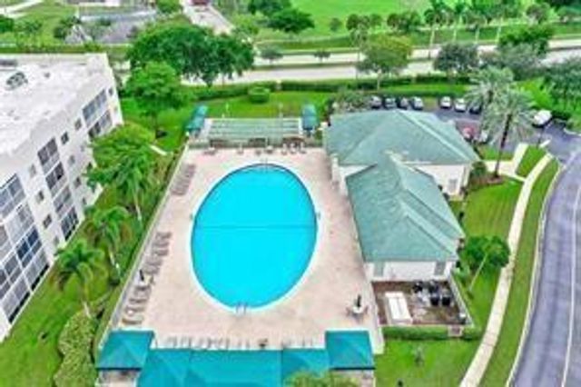 7623 Southampton Terrace 211, Tamarac, FL 33321