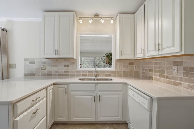 35 Ocean Ct, St Augustine, FL 32080