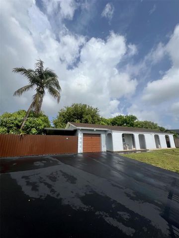 26080 SW 132nd Place, Homestead, FL 33032