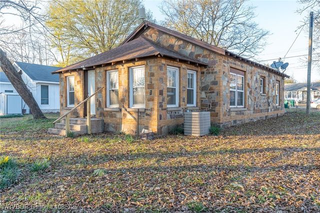 450 W 2nd Street, Booneville, AR 72927