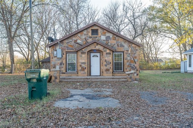 450 W 2nd Street, Booneville, AR 72927