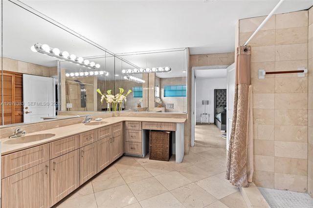 8909 SW 108th Cir Court, Miami, FL 33176