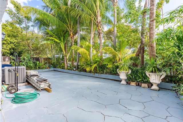 8909 SW 108th Cir Court, Miami, FL 33176