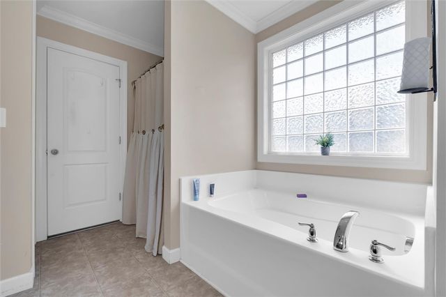 606 Summitbluff Drive, Greenville, SC 29617