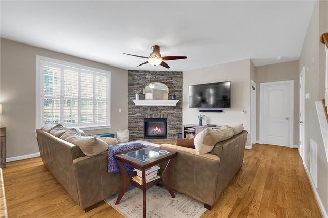 606 Summitbluff Drive, Greenville, SC 29617