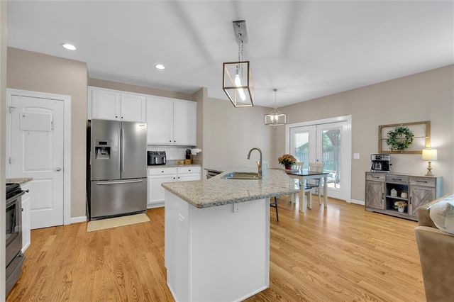 606 Summitbluff Drive, Greenville, SC 29617