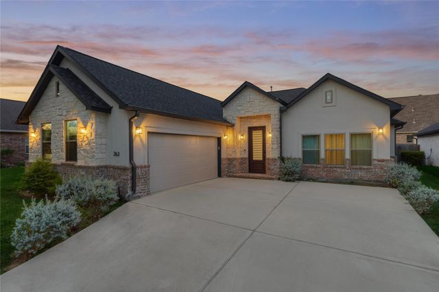 263 Bentwood Drive, Montgomery, TX 77356