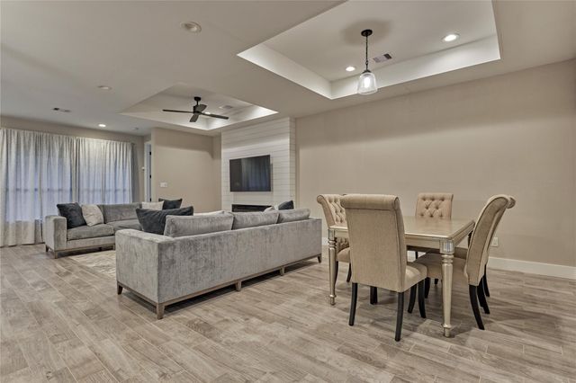 263 Bentwood Drive, Montgomery, TX 77356