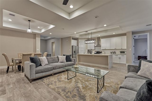 263 Bentwood Drive, Montgomery, TX 77356