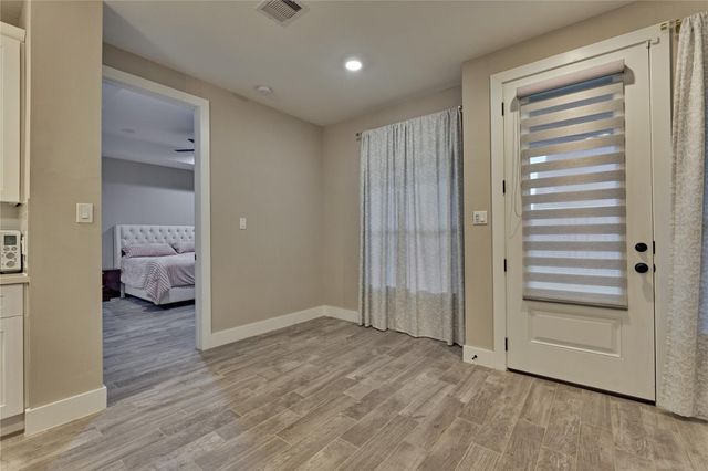 263 Bentwood Drive, Montgomery, TX 77356