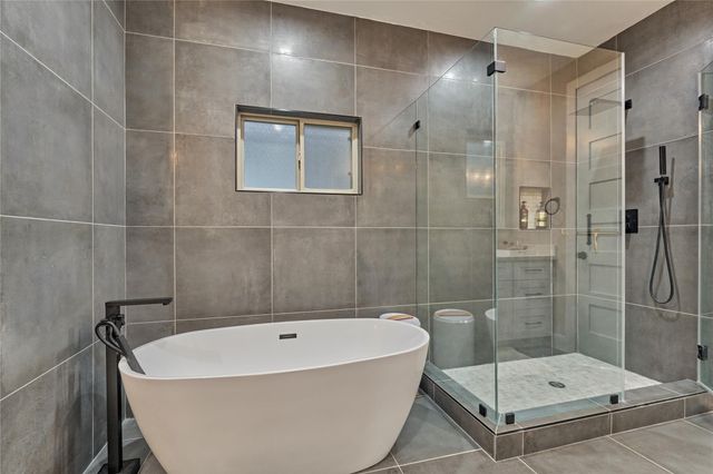 263 Bentwood Drive, Montgomery, TX 77356